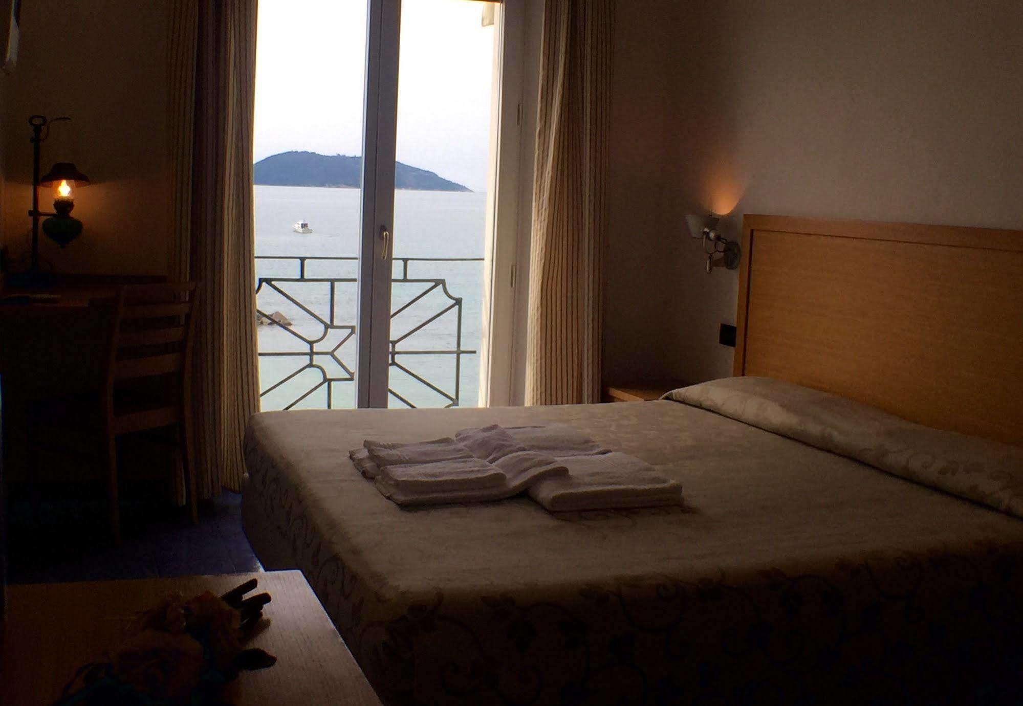 Hotel Venere Azzurra 3*
